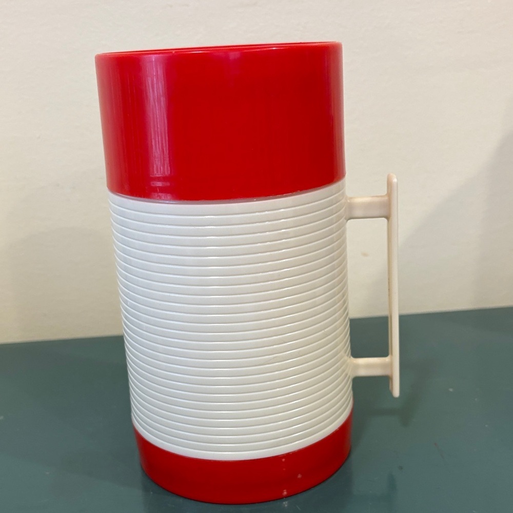 Vintage Aladdin HY-LO Thermos Bottle with Red Lid & Base and Cream Colored Body